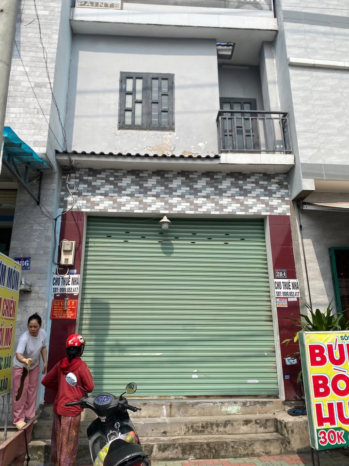 Nhà cho thuê mặt bằng kinh doanh tại Hóc Môn 40m² giá chỉ 8 triệu/tháng - Phù hợp cho gia đình và kinh doanh!