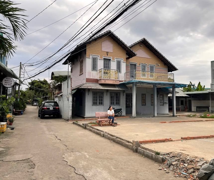 Đất nền Tân Xuân Hóc Môn 95m² giá 3.5 tỷ - Vị trí đẹp, giao thông thuận lợi!