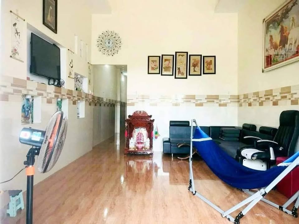 Nhà 1 trệt 1 lửng đường Nguyễn Tri Phương, Bạc Liêu 96m² - An ninh tốt, tiện ích đầy đủ!