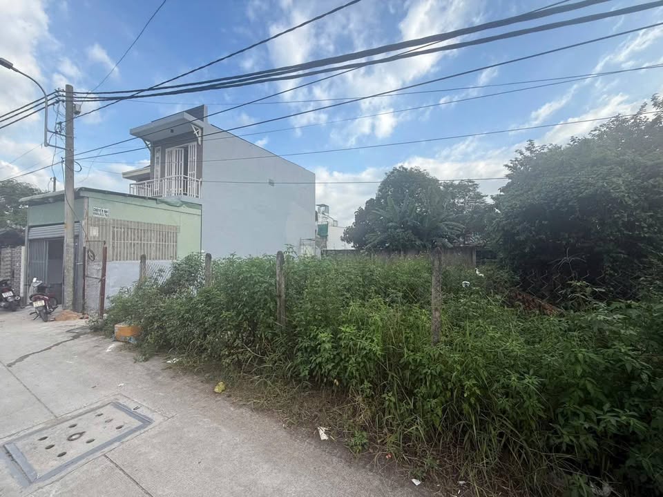 Đất thổ cư Hóc Môn 120m² giá 3.65 tỷ - Gần chợ Thới Tứ!