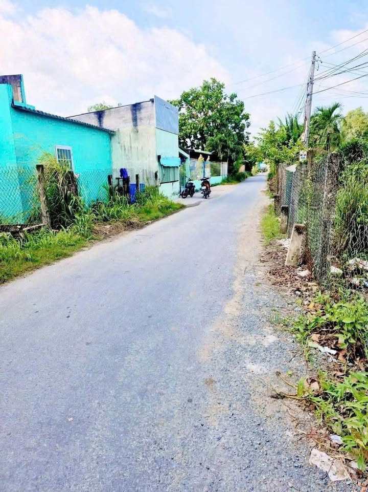 Đất thổ cư 125m² tại ấp 8 Nhựt Chánh, Bến Lức - Giá chỉ 500 triệu!