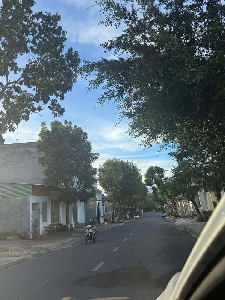 Đất nông nghiệp mặt tiền đường Hoàng Thị Loan, TP Kon Tum, 60m² - Giá cực tốt chỉ 500 triệu!