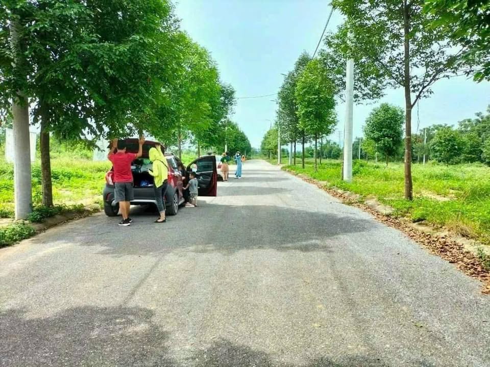 Đất nền Tái định cư Đại học Quốc gia Thạch Thất 200m² - Mặt tiền rộng, view hồ tuyệt đẹp!