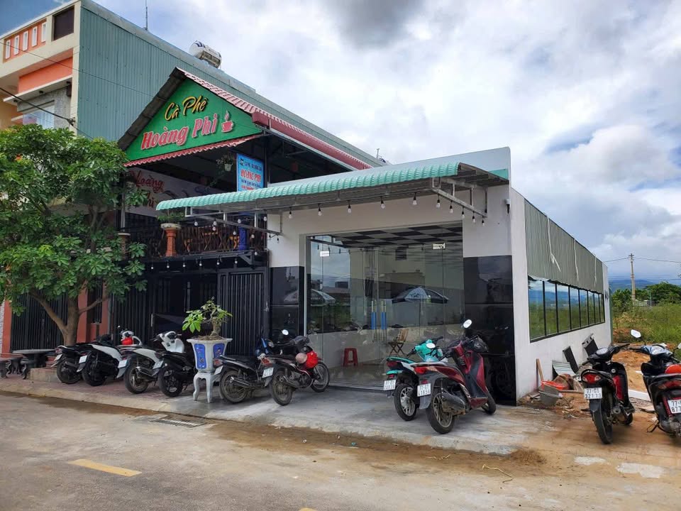 Nhà mặt tiền đường nhựa khu Tái định cư Công Chánh, 200m² chỉ 3.6 tỷ - Cơ hội đầu tư hấp dẫn!