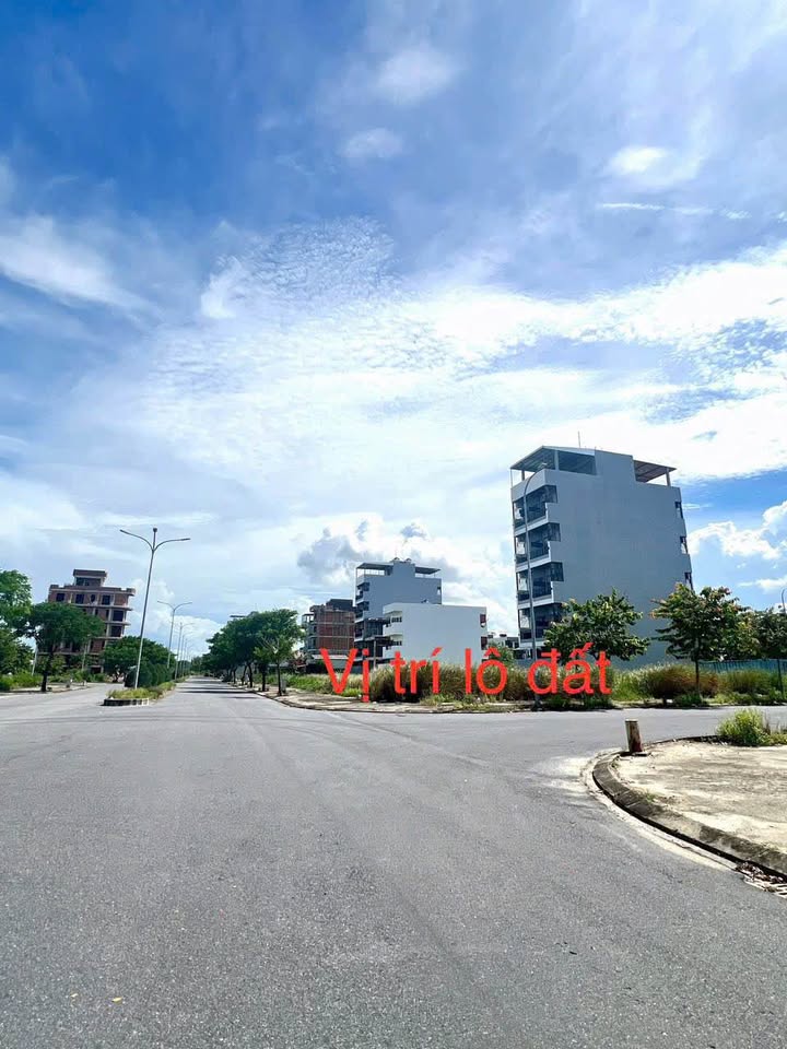 Đất nền lô góc FPT Đà Nẵng 130m² giá 9 tỷ - Đầu tư sinh lời ngay!