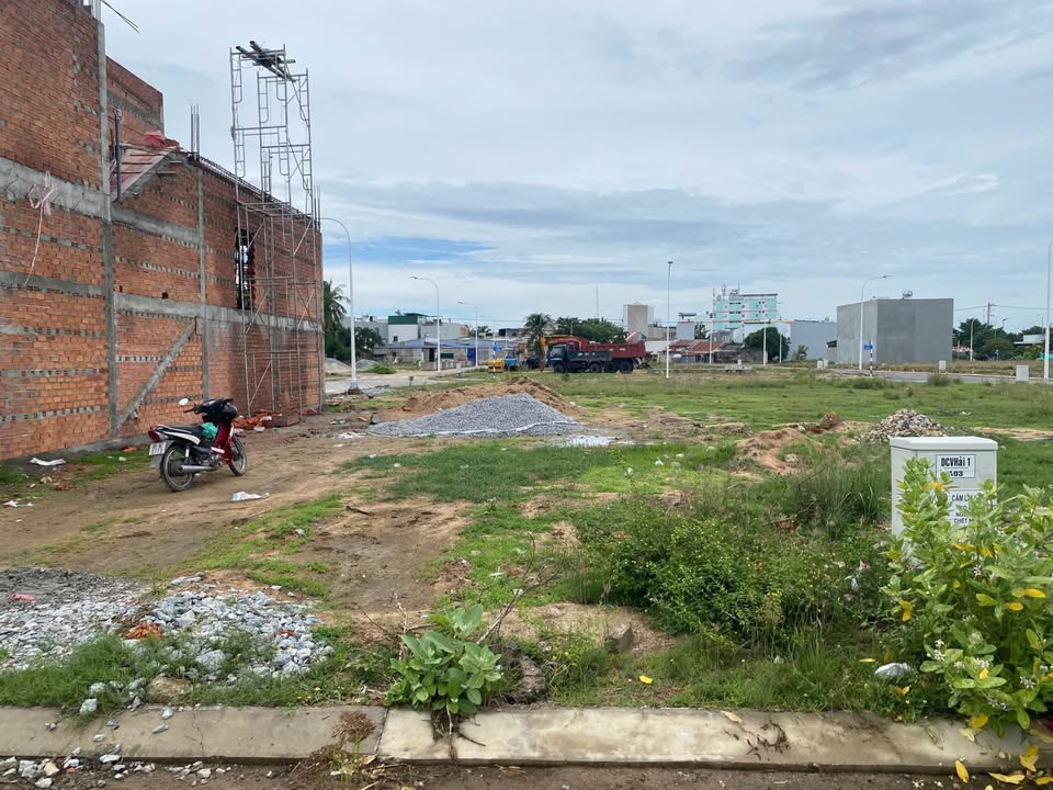 Đất nền TĐC Bệnh viện Phan Rang-Tháp Chàm 100m² giá 1.8 tỷ - Hướng Tây Bắc, vị trí đắc địa!