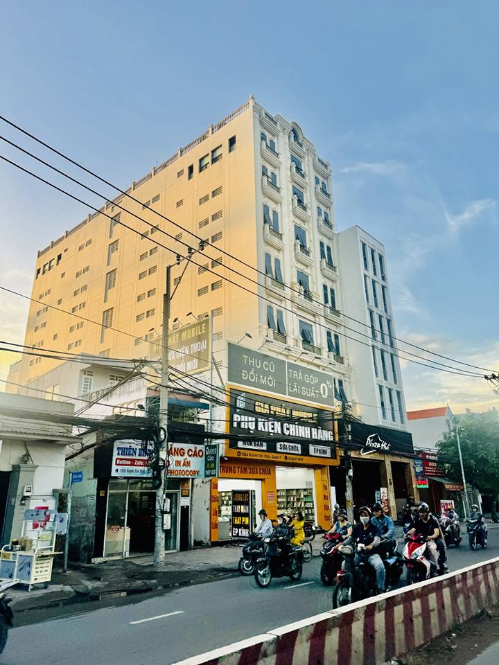 Đất nền Huỳnh Tấn Phát, Quận 7, 200m² - Tiềm năng xây dựng dịch vụ cao cấp!