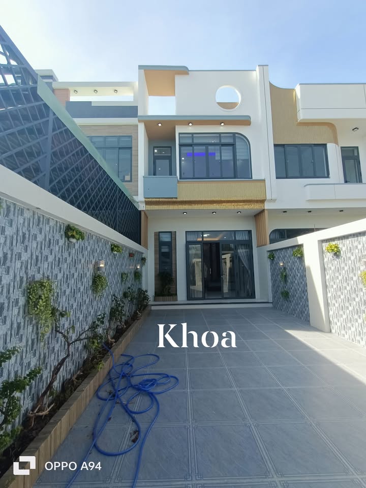 Nhà mặt tiền đường nhựa lớn tại Phước Hưng, 165m² giá chỉ 2.85 tỷ - Sẵn sàng vào ở!