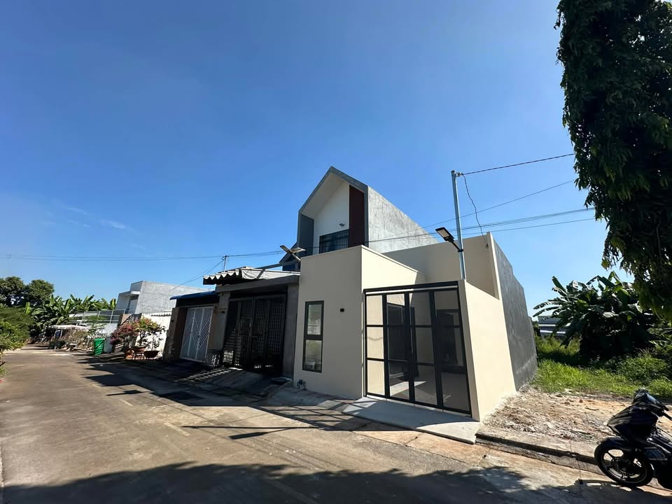 Nhà mặt tiền nhựa Bình Lộc 100m² giá 1.55 tỷ - Sổ đỏ chính chủ