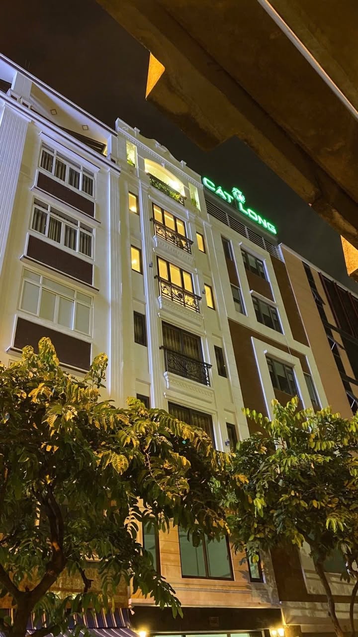 Mặt tiền Phạm Văn Đồng Bình Thạnh 45m² giá 12.8 tỷ - Kinh doanh đỉnh cao!