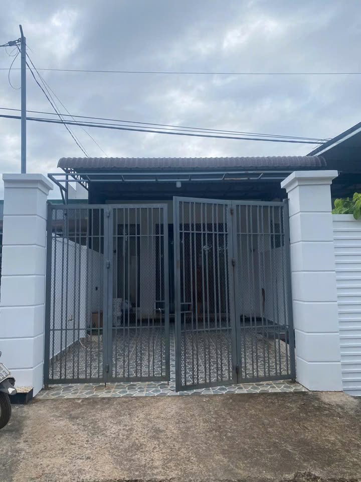 Nhà cấp 4 Buôn Ma Thuột 130m² giá 1.78 tỷ - Thiết kế đẹp, sẵn sàng ở ngay!