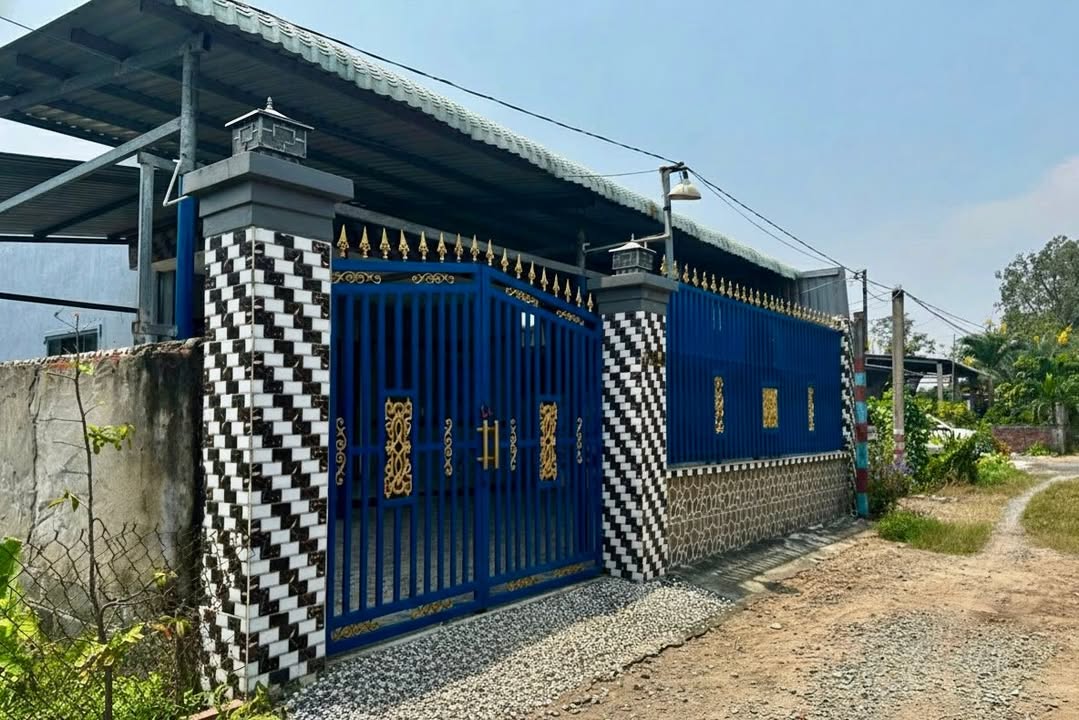 Nhà C4 sân vườn rộng tại xã Mỹ Hạnh, Đức Hòa - 2.5 tỷ - Chính chủ bán gấp!