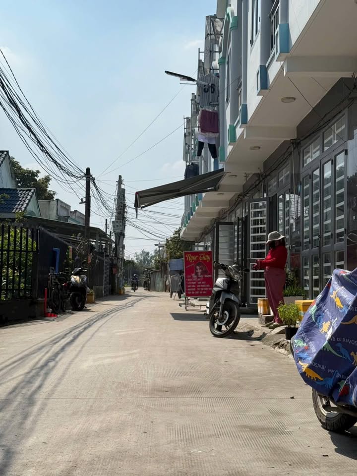 Đất nền Đức Hòa 700m² giá chỉ 4.999 tỷ - Đường thông xe hơi, đầu tư sinh lời!