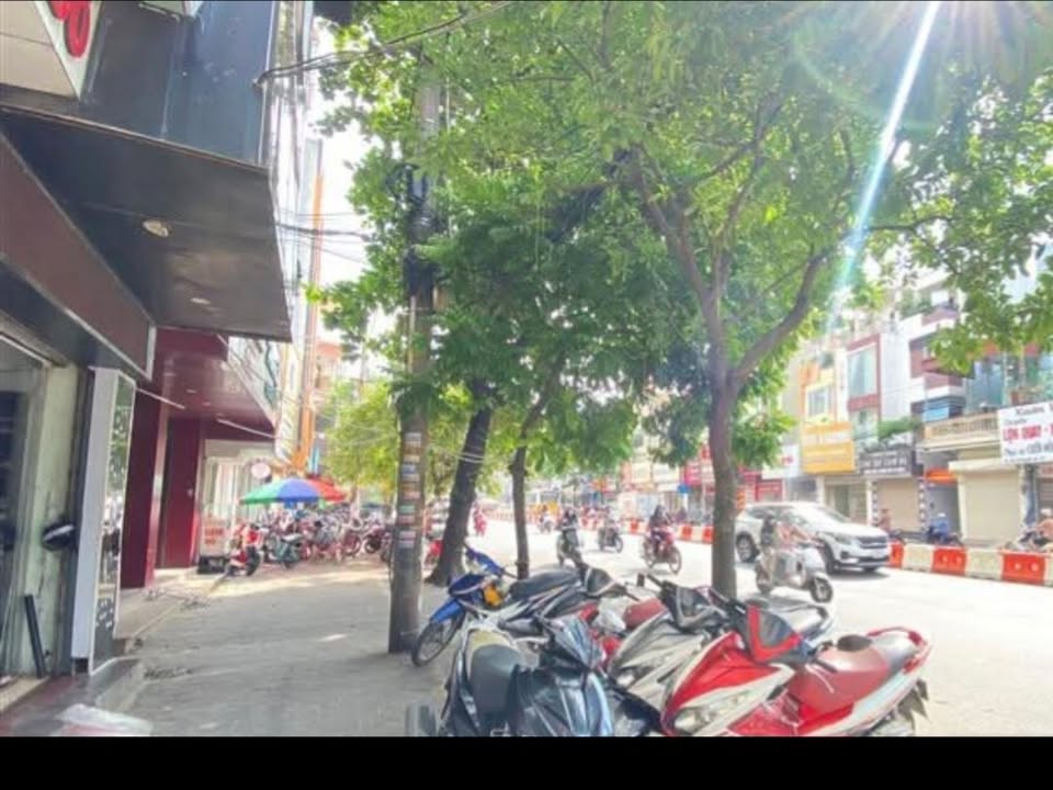 Nhà mặt đường Lương Khánh Thiện, Hải Phòng 25m² giá 2.75 tỷ - Chính chủ bán gấp!