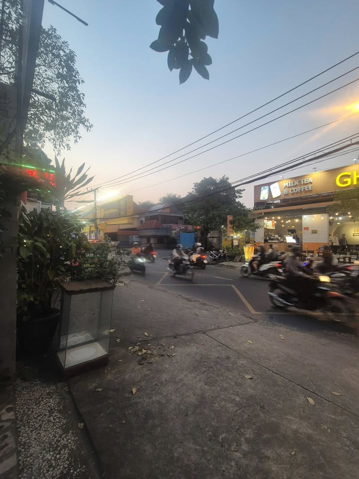 Nhà mặt tiền Tân Kỳ Tân Quý, Tân Phú 108m² giá 25 triệu - Full nội thất sang trọng!