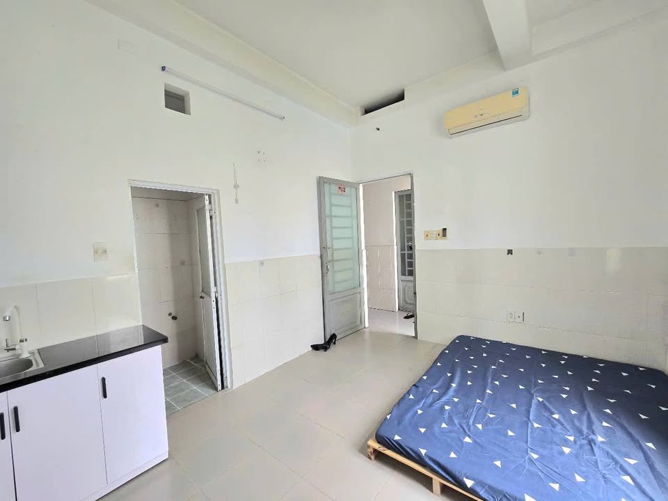 Phòng cho thuê tại Phạm Văn Bạch, Tân Bình - Diện tích rộng rãi, dọn vào ở ngay!