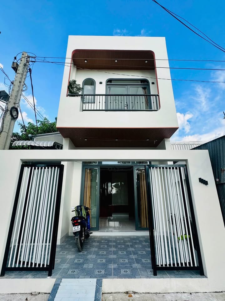 Nhà 2 tầng đường Rạch Bằng Tăng 75m² giá 1.4 tỷ - View sông mát mẻ!