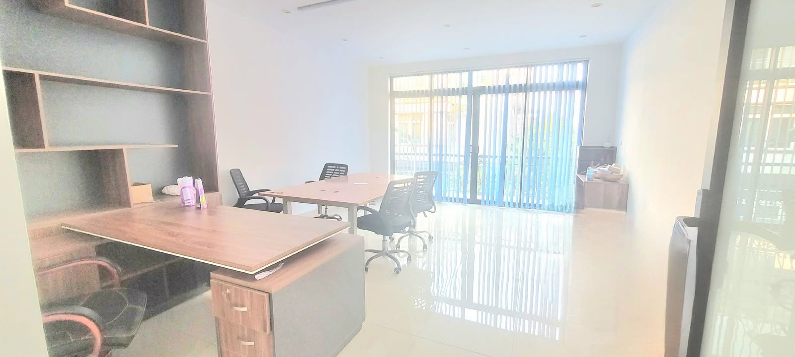 Văn phòng cho thuê tại Him Lam Vạn Phúc 27m² giá chỉ 3 triệu - An ninh 24/7!