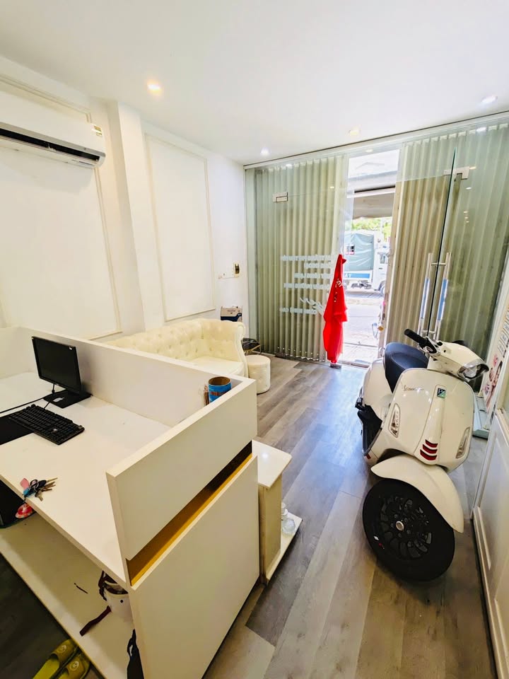 Nhà mặt tiền Hùng Vương, Rạch Giá 67.55m² giá 2.5 tỷ - Gần chợ Nguyễn Thoại Hầu!