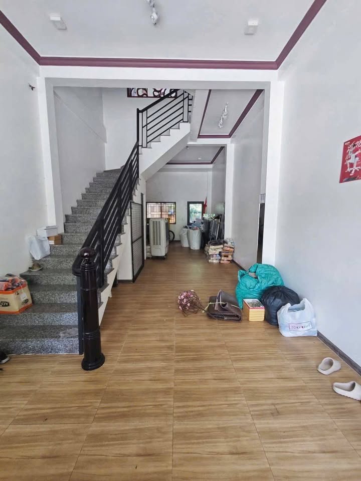 Nhà mặt tiền đường Phạm Hùng, Rạch Giá 50m² giá 3 tỷ - Kinh doanh thuận lợi!