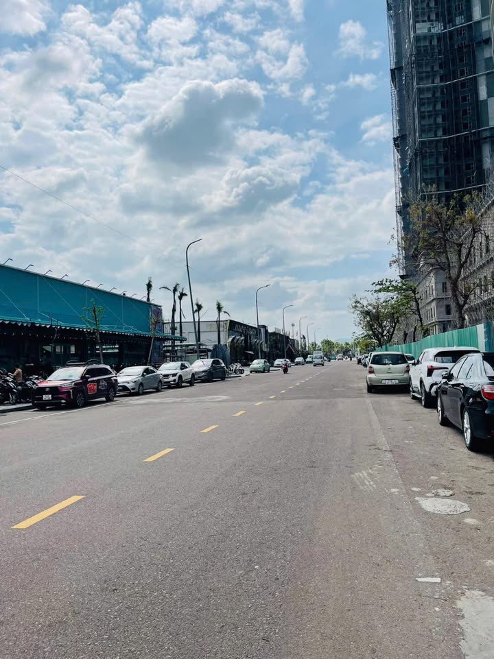 Đất mặt tiền đường Nguyễn Thái Học Quy Nhơn 243m² giá 14 tỷ - Cơ hội đầu tư hấp dẫn!