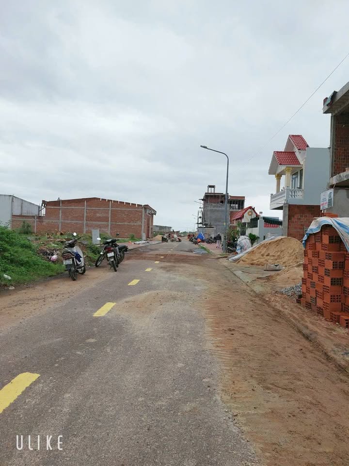 Đất nền gần đường Trần Nhân Tông, phường Nhơn Phú 100m² giá 2.7 tỷ - Sổ đỏ chính chủ