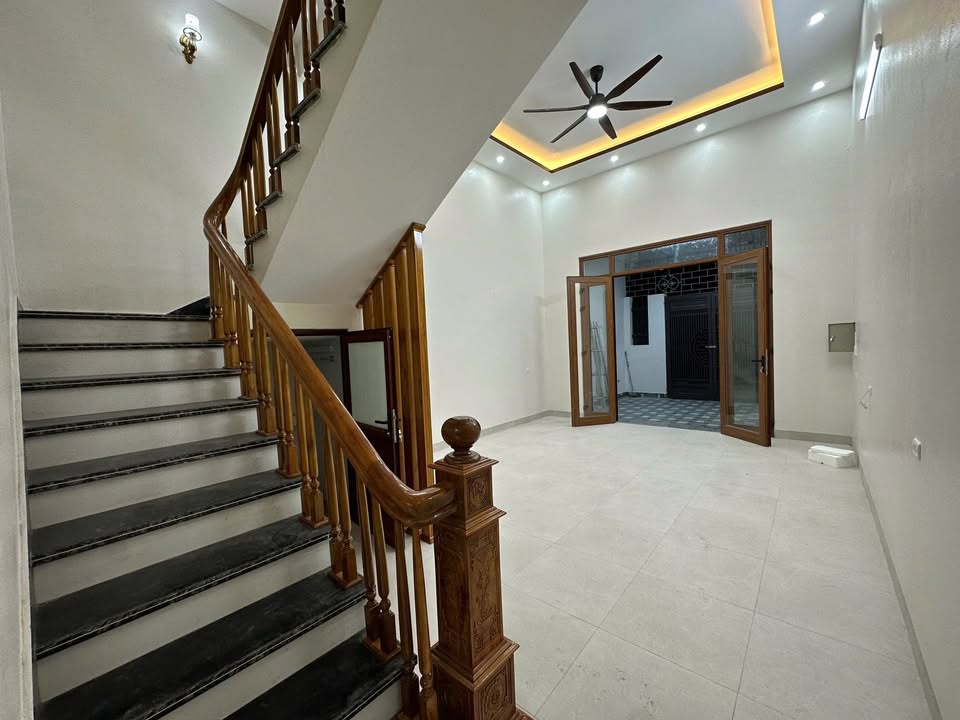 Nhà 2 tầng 2 mặt tiền tại ngõ Trần Nguyên Hãn, Bắc Giang 115m² giá chỉ 3 tỷ - Đầu tư sinh lời!