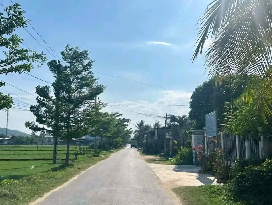 Đất nền Trục chính Xuân Đông Vạn Ninh 583m² chỉ 3.288 tỷ - Cơ hội đầu tư tuyệt vời!