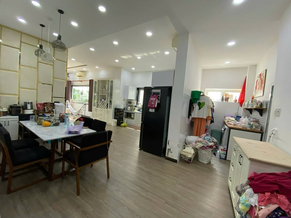 Biệt thự sân vườn Ninh Kiều Cần Thơ 344m² giá 1 tỷ - Tặng toàn bộ nội thất!