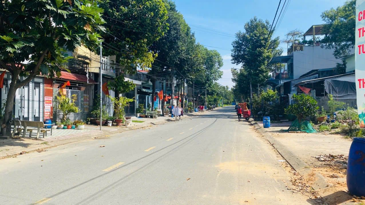 Đất mặt tiền đường Huỳnh Thị Tươi, Dĩ An 100m² giá 4.3 tỷ - Sổ hồng chính chủ!