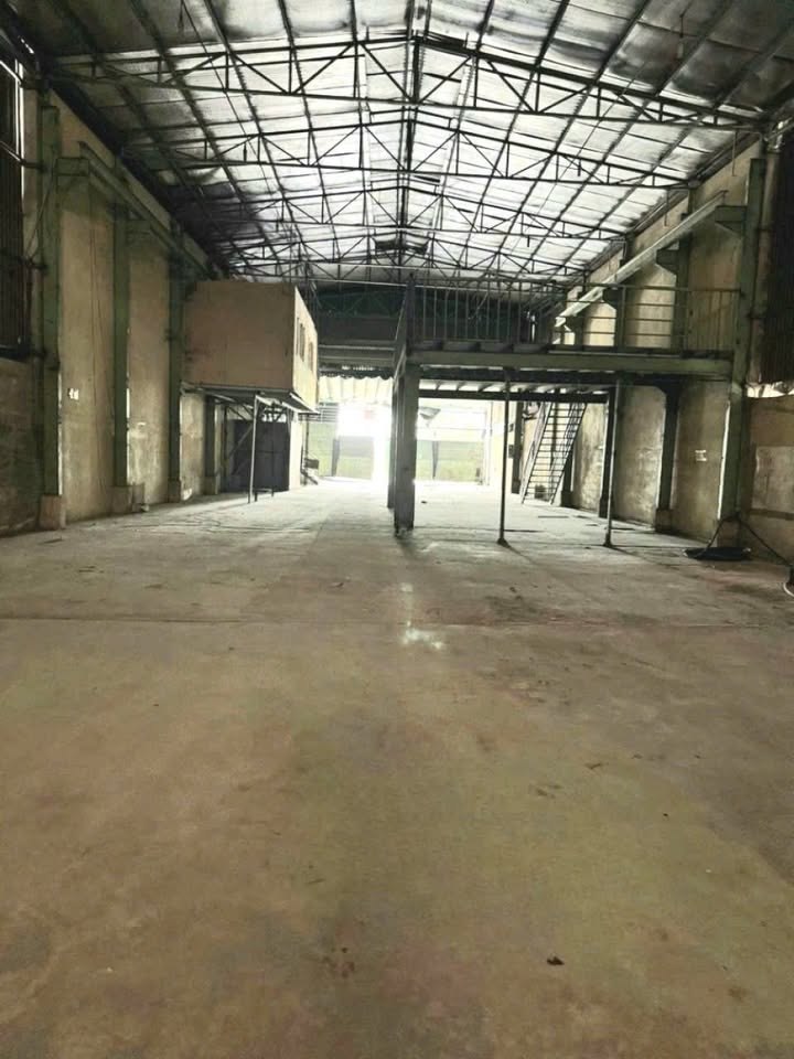 Kho xưởng cho thuê mặt tiền Phạm Văn Hai, Bình Chánh, 1100m² - Phù hợp cho sản xuất sạch