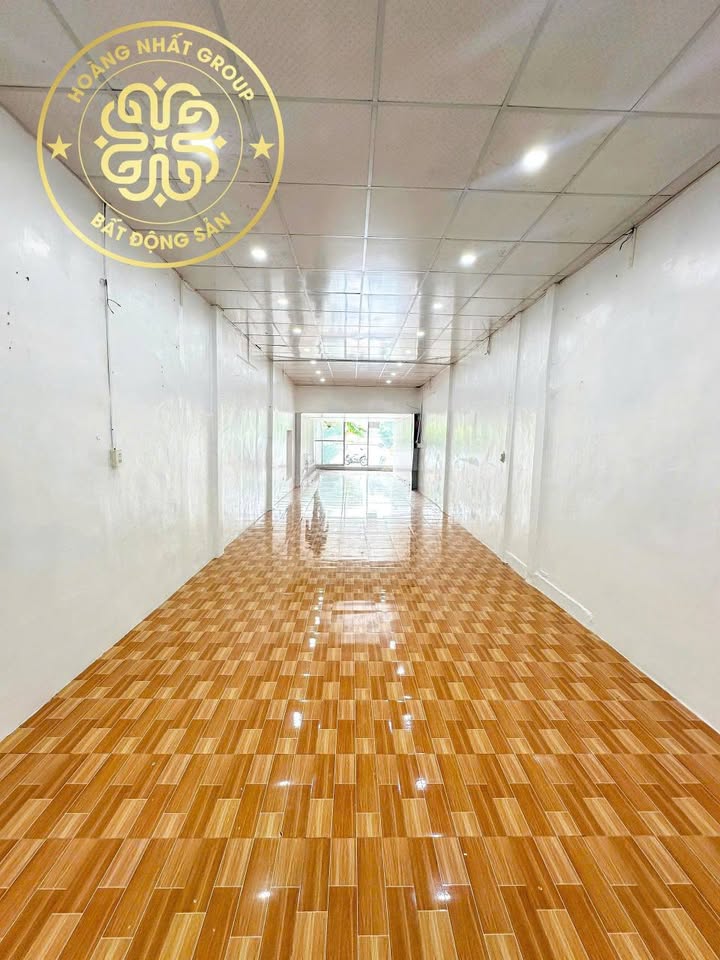 Nhà mặt tiền đường Tôn Đức Thắng, phường Tân Thành, Cà Mau 80m² giá 3 tỷ - Kinh doanh thuận lợi!