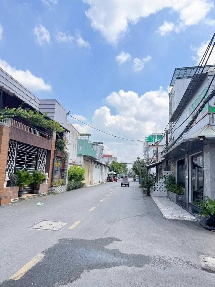 Nhà mặt tiền Tô Ký, Hóc Môn 149m² giá 11 tỷ - Kinh doanh ngay