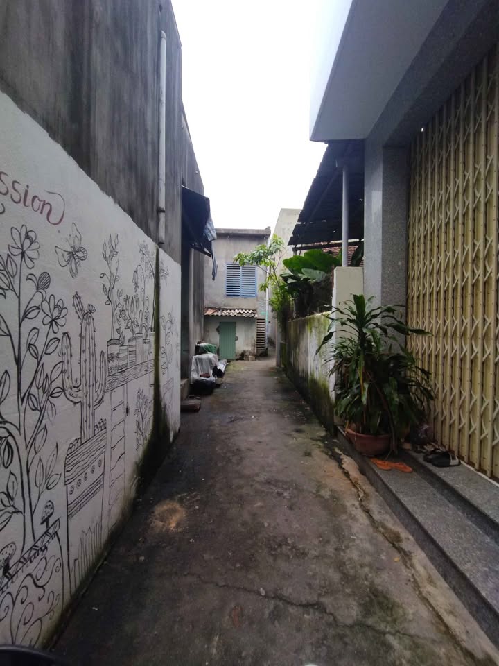 Nhà phố Nguyễn Văn Cừ, Quy Nhơn 40m² giá 2 tỷ - Ô tô vào tận nhà!