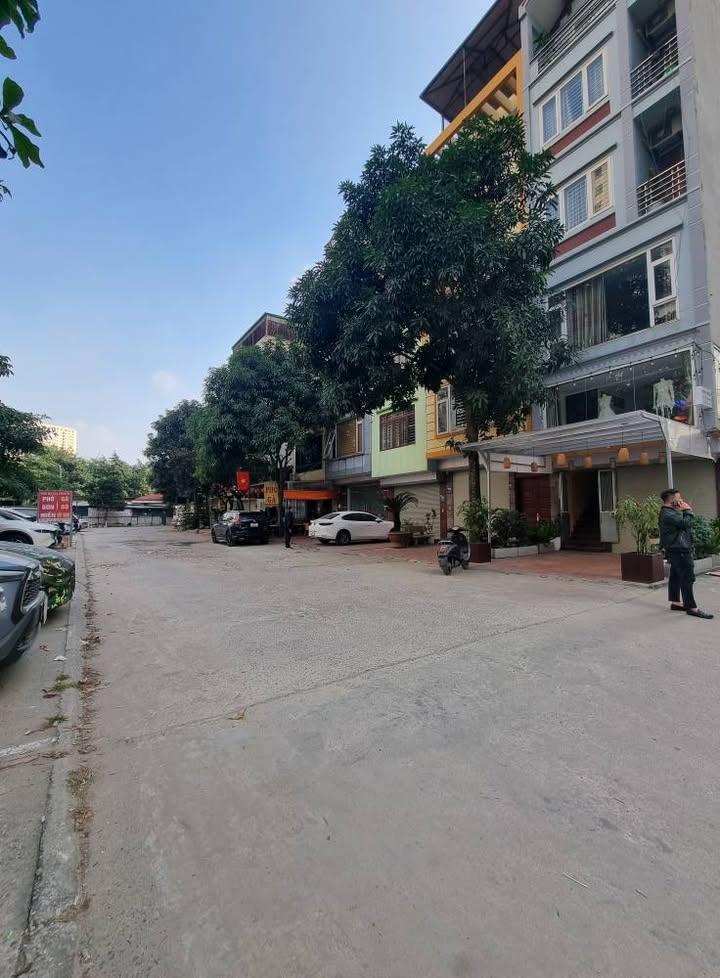 Nhà phố lô góc KĐT Xa La 60m² giá 20 tỷ - Đầu tư sinh lời cực cao!