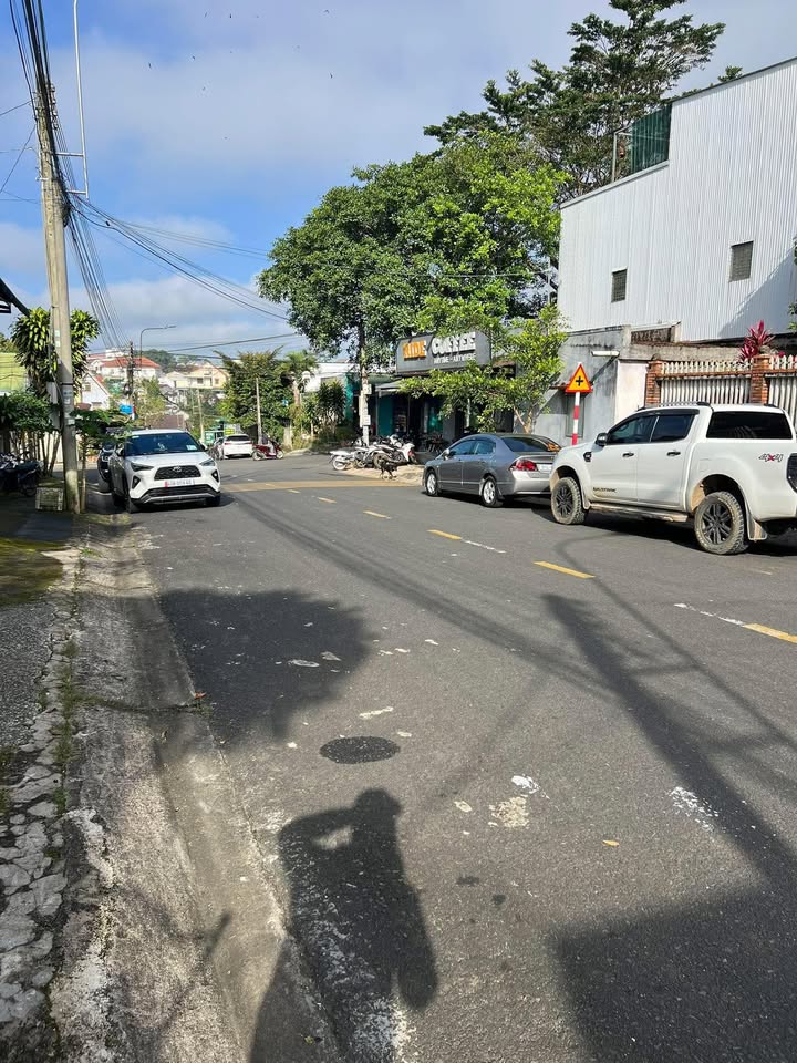 Đất nền Phan Đình Giót Bảo Lộc 550m² giá chỉ 20 tỷ - Sổ đỏ chính chủ!