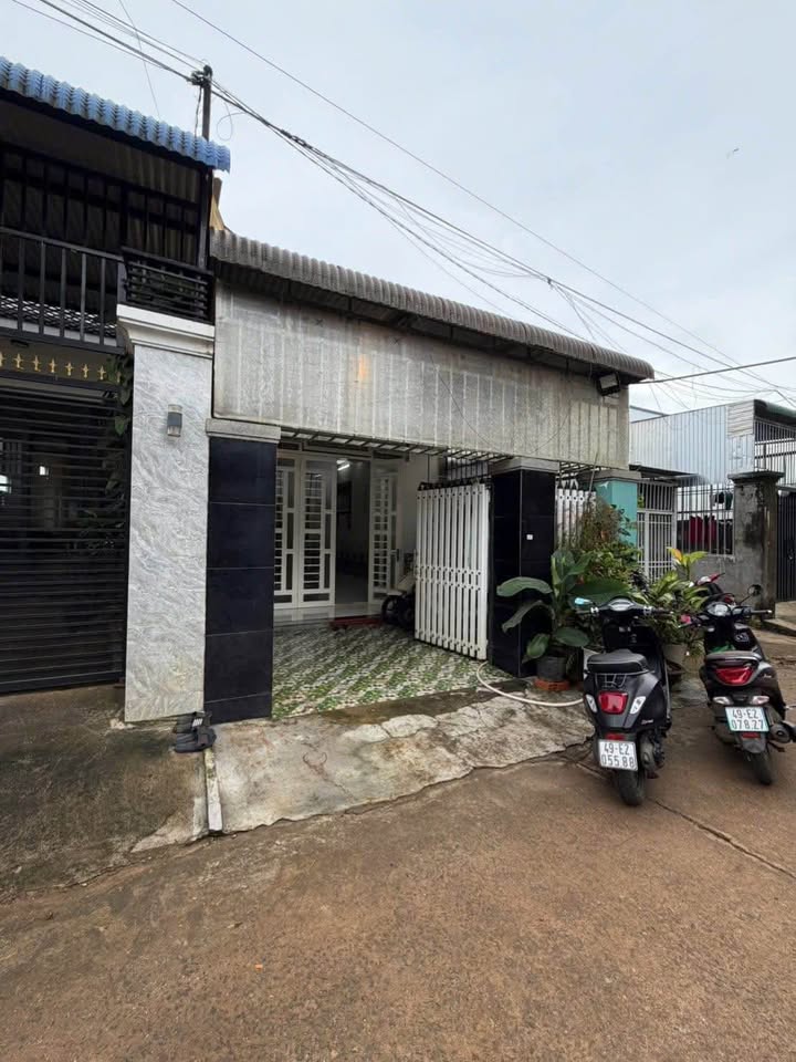 Nhà riêng Hiệp Thạnh, Đức Trọng 97m² giá 2.1 tỷ - Full nội thất cơ bản, 2 mặt tiền!