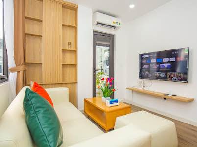 Căn hộ dịch vụ 2 phòng ngủ tại Linh Lang, Ba Đình - Tiện nghi hiện đại, sẵn sàng vào ở!