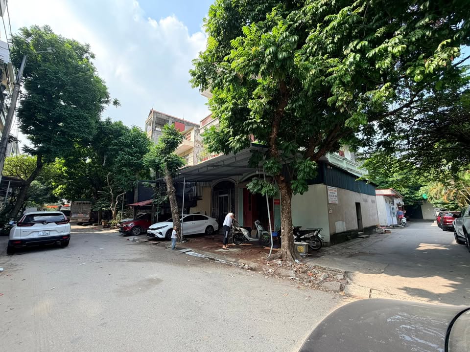 Nhà 1,5 tầng phường Bắc Giang 50m² giá 3 tỷ - Kinh doanh tốt, 2 mặt tiền!