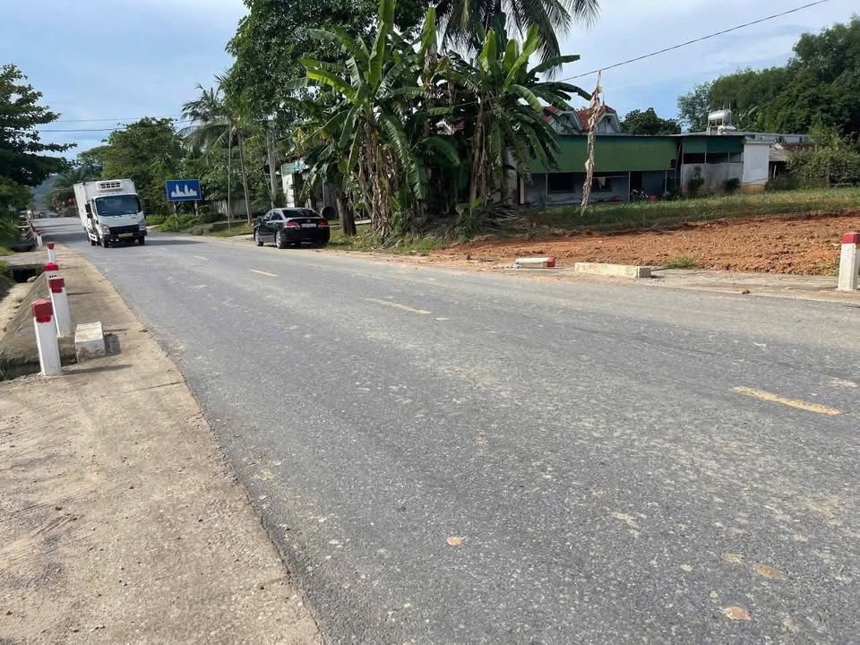 Đất nền mặt Quốc lộ 15A, xã Giang Sơn Đông, diện tích 288m² - Tiềm năng sinh lời cao!