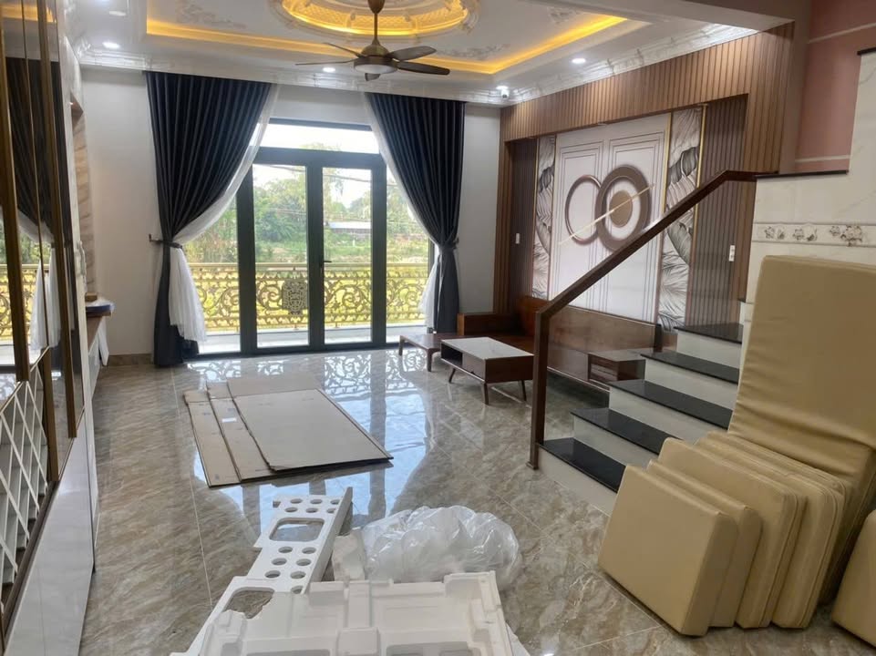 Nhà mặt tiền cho thuê tại Dĩ An, Bình Dương 60m² giá 15 triệu - Phù hợp làm văn phòng và kinh doanh