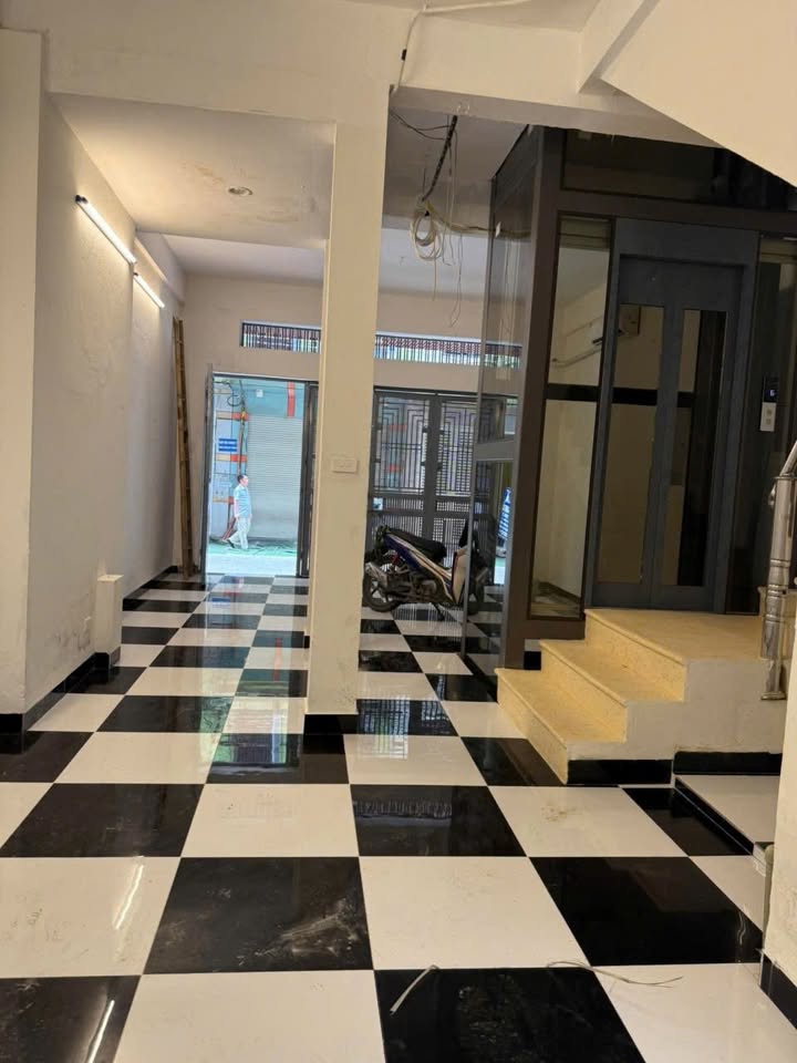 Nhà 7 tầng Phạm Tuấn Tài, Cầu Giấy 58m² giá 28.5 tỷ - Dòng tiền 50 triệu/tháng!