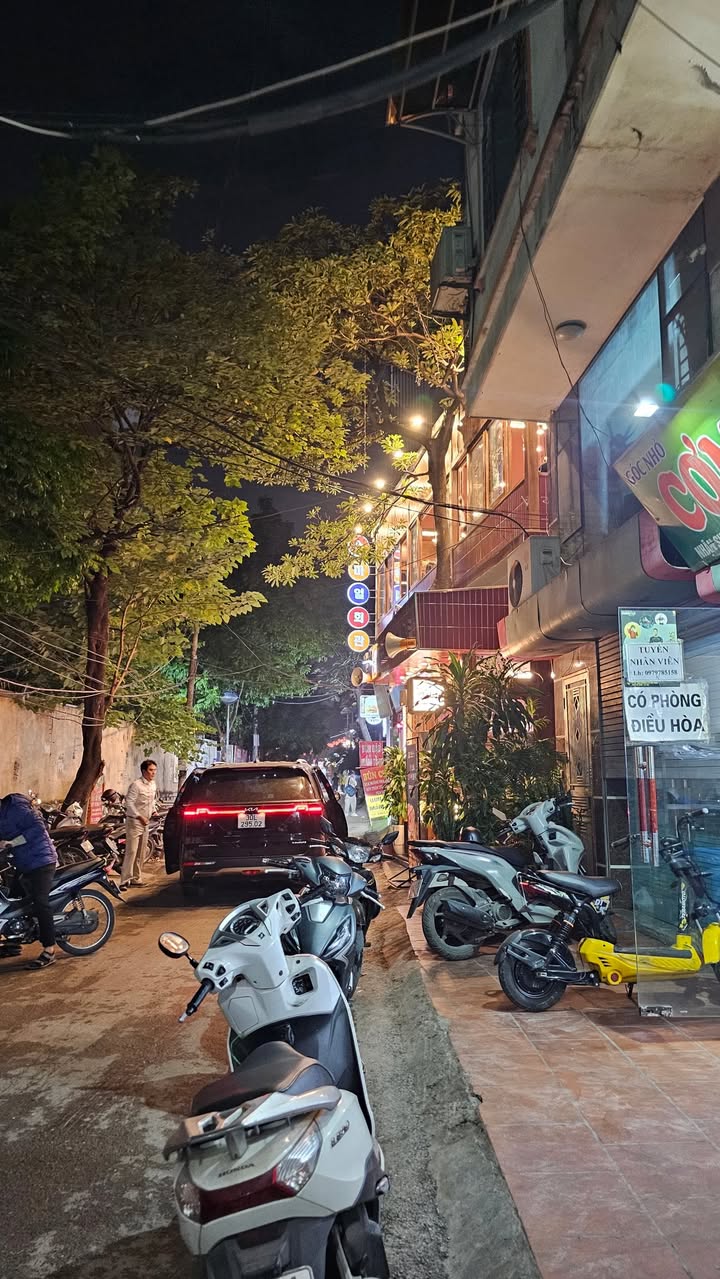 Nhà riêng Đình Thôn 66m² giá 13 tỷ - Sẵn ở, ô tô vào tận nơi!