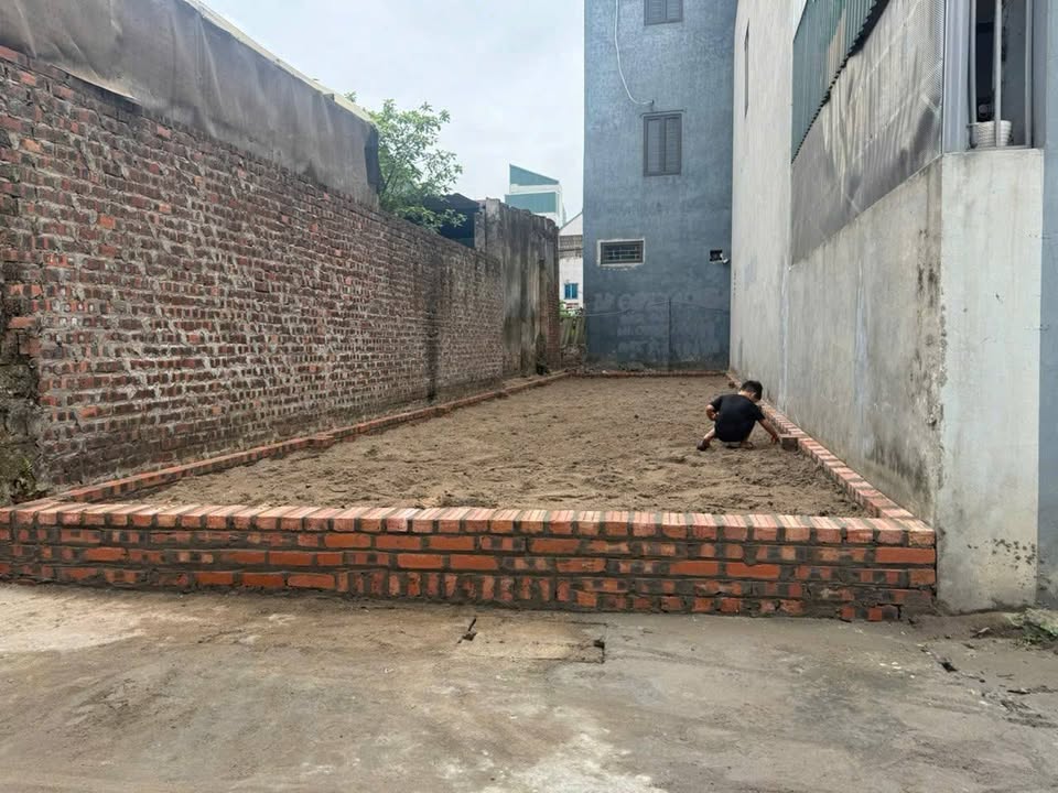 Đất nền Uy Nỗ, Đông Anh 64m² - Đường thông thoáng, oto vào tận nơi!