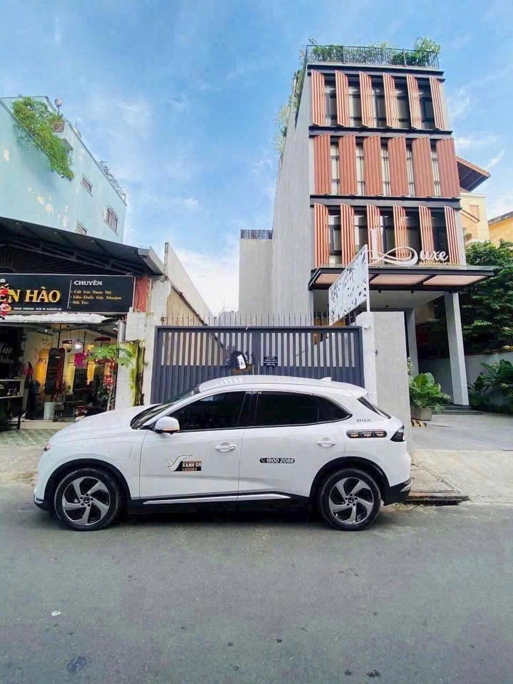 Mặt tiền kinh doanh Đinh Công Tráng, Quận 1, 150m² giá 51 tỷ - Cơ hội đầu tư hấp dẫn!