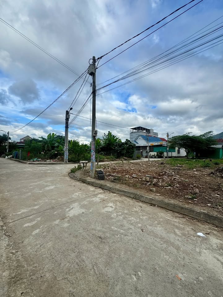 Đất nền lô góc Diên Toàn 112,5m² giá 2,5 tỷ - Đầu tư sinh lời ngay!