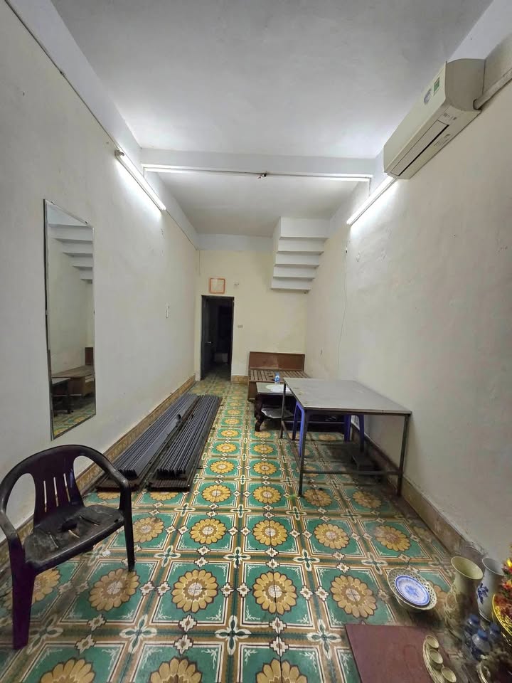 Nhà mặt phố cho thuê tại Phường Bình Hàn, Hải Dương 40m² giá 4.5 triệu - Phù hợp làm nail, spa!