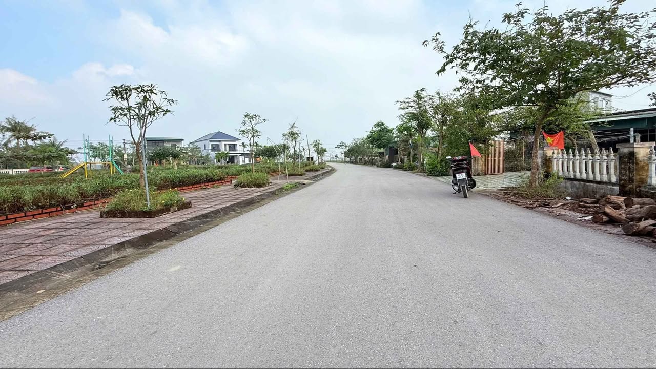 Đất TDP Liên Thanh, Thạch Hạ 101m² giá 1.8 tỷ - Gần công viên thoáng mát!