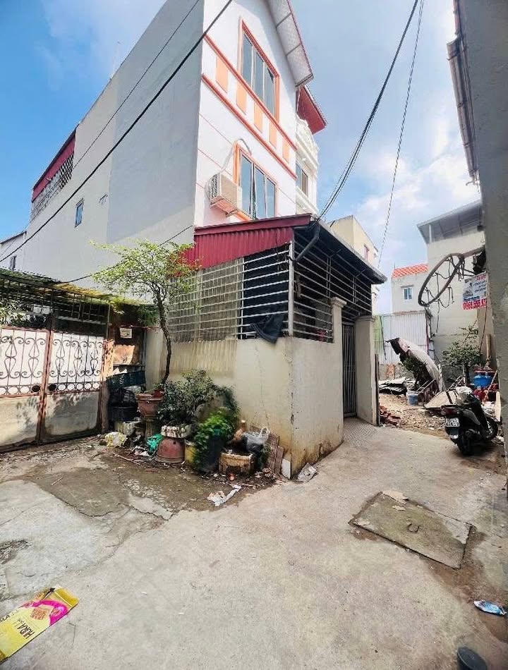 Nhà 3 tầng Trịnh Văn Bô, 70m² giá 7 tỷ - Vị trí đẹp, sổ đỏ chính chủ!