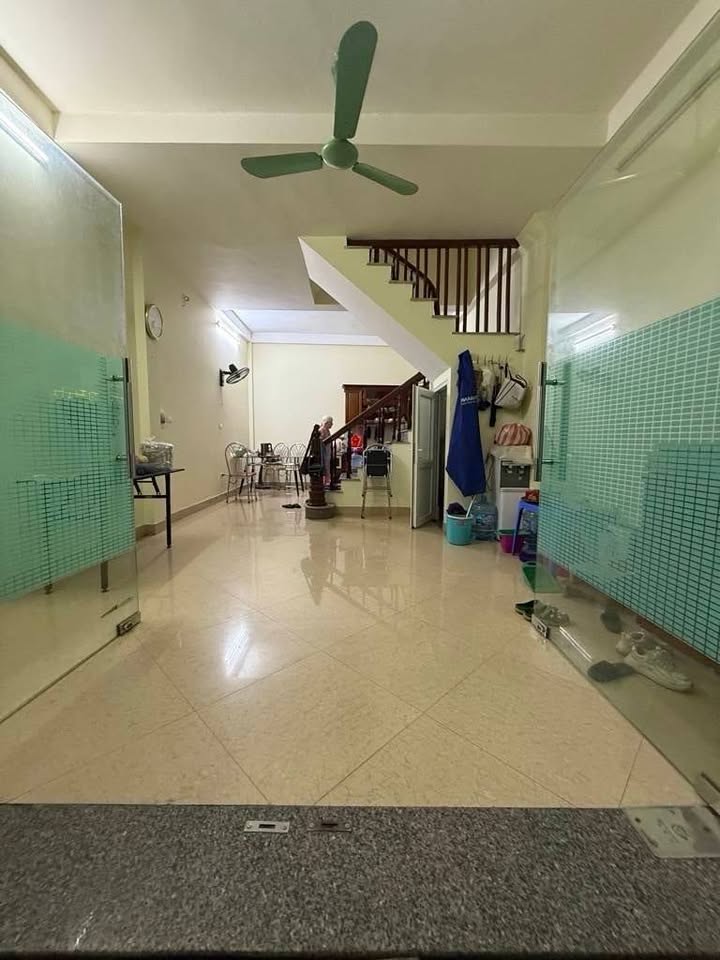 Nhà phố Ô Đồng Lầm, Đống Đa 43m² giá 10 tỷ - Thiết kế chắc chắn, tiện ích đầy đủ!